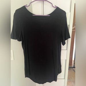Old navy black tee